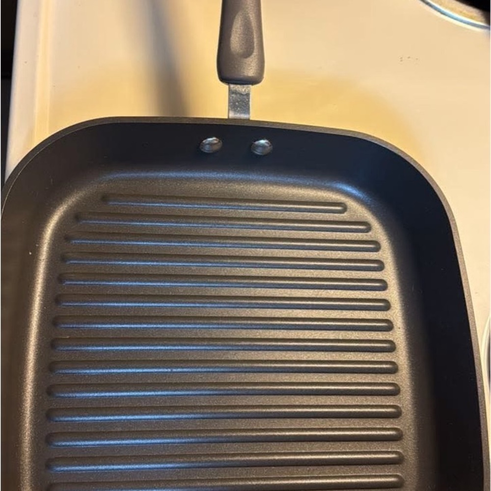 The Pampered Chef Black Non-Stick Grill Pan